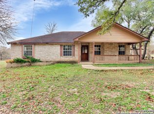 1284 Morning Glory Ln, Adkins, TX 78101