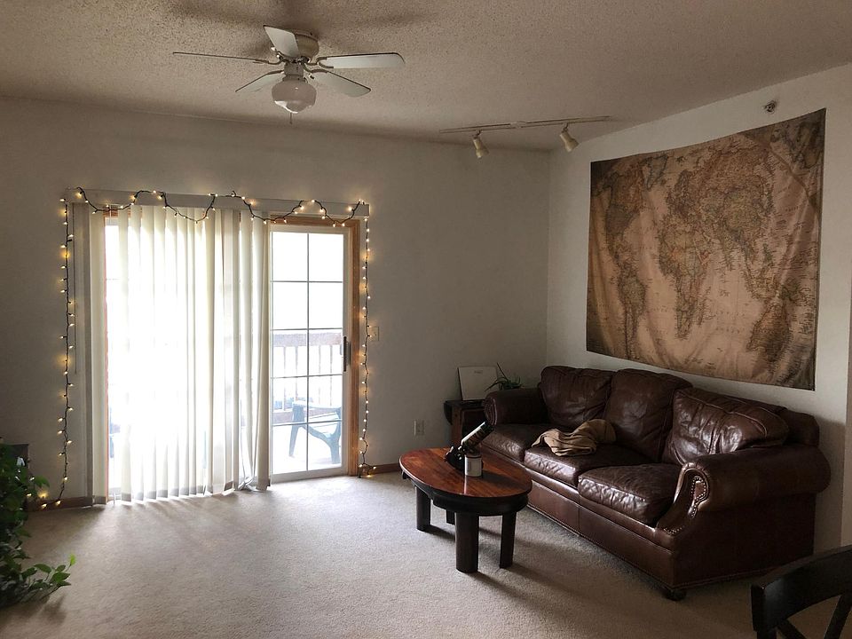 2nd image of 2825 Triple Crown Ln Unit 5