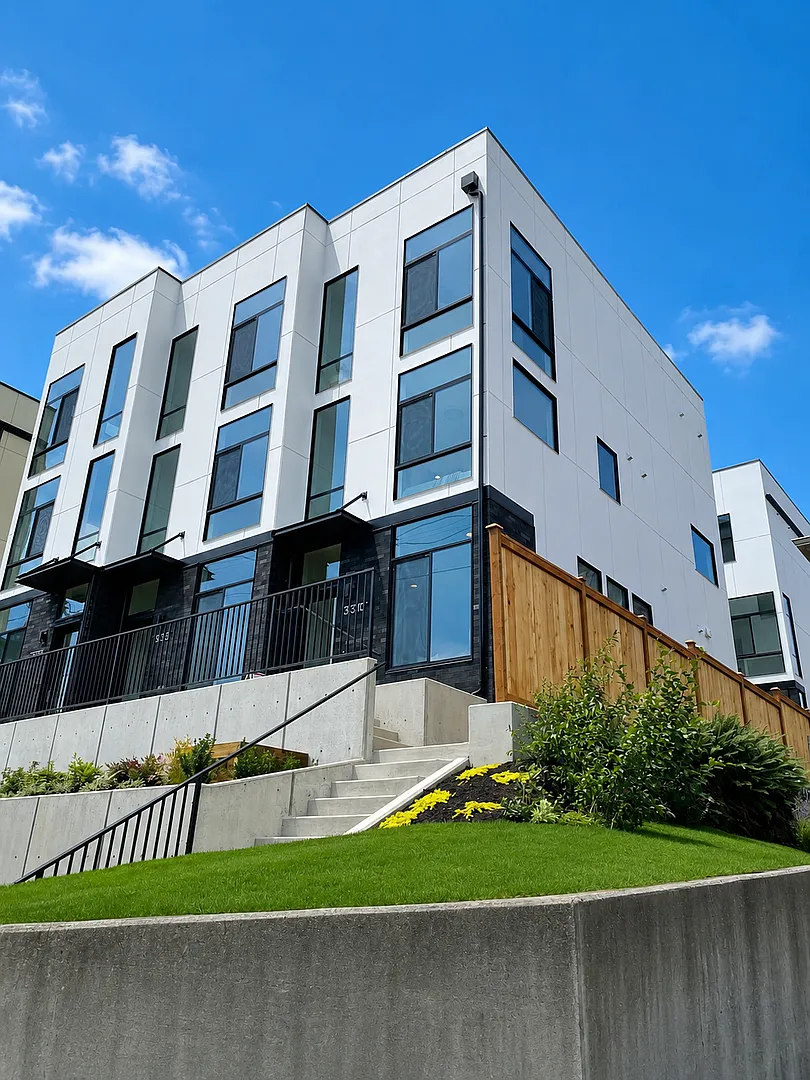 Magnolia Townhome — Photo 1