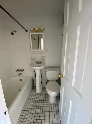 Rented by Compass | media 10