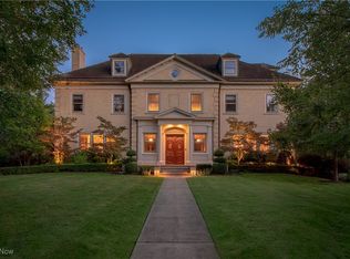3026 Fairmount Blvd, Cleveland Heights, OH 44118