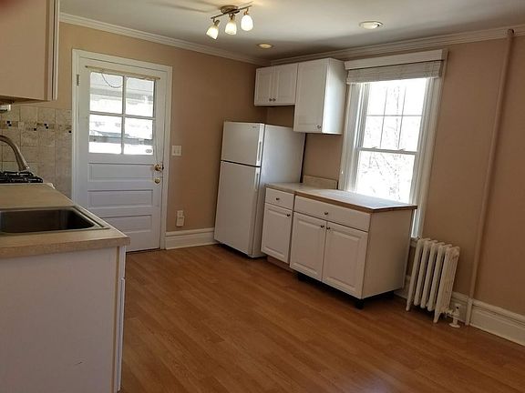 4th image of 68 4th St #2A