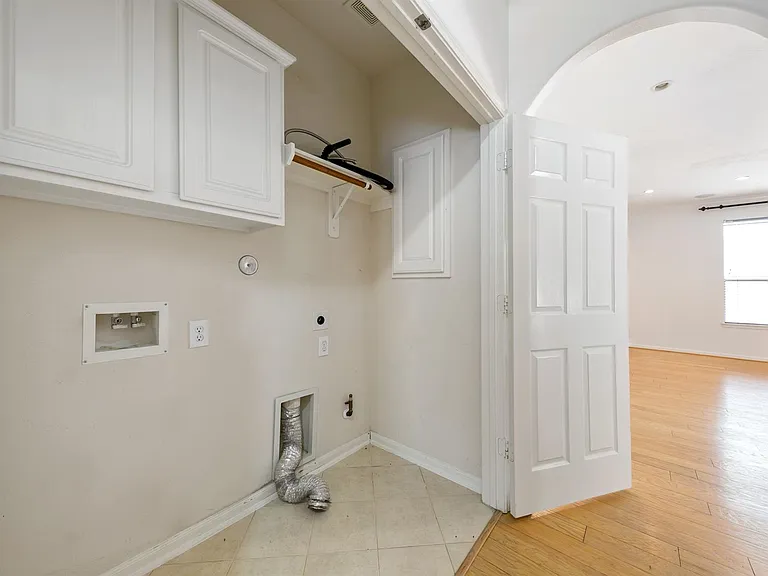 24527 Spring Harbor Dr — Photo 20