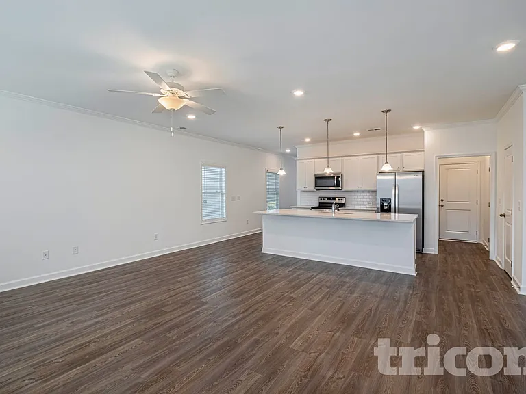 177 E Ridge Way — Photo 8
