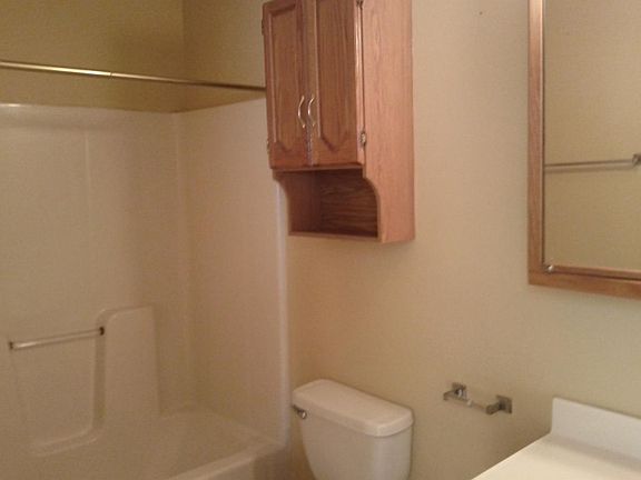 4th image of 1006 Elkins Dr