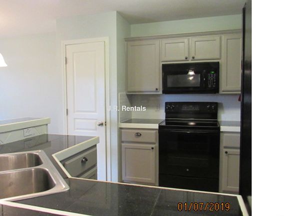 4th image of 3504 Jacob St