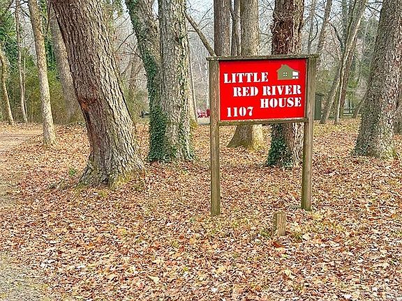 2nd image of 1107 Ferguson Rd