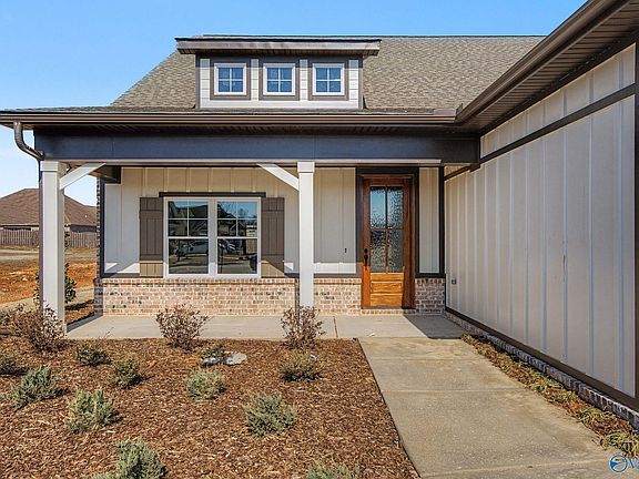 4th image of 127 Marlbrook Dr