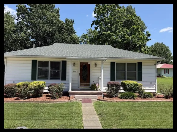 206 S Tremont St, La Plata, MO 63549