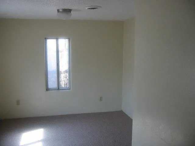 604 Salazar St #A — Photo 17