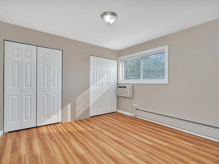 Parkside Apartments — Photo 4