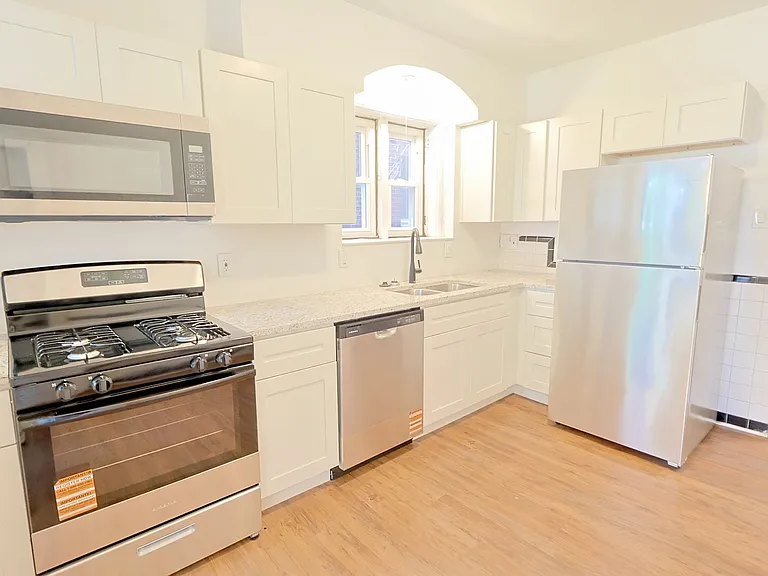 3754 Dunnica Ave — Photo 14