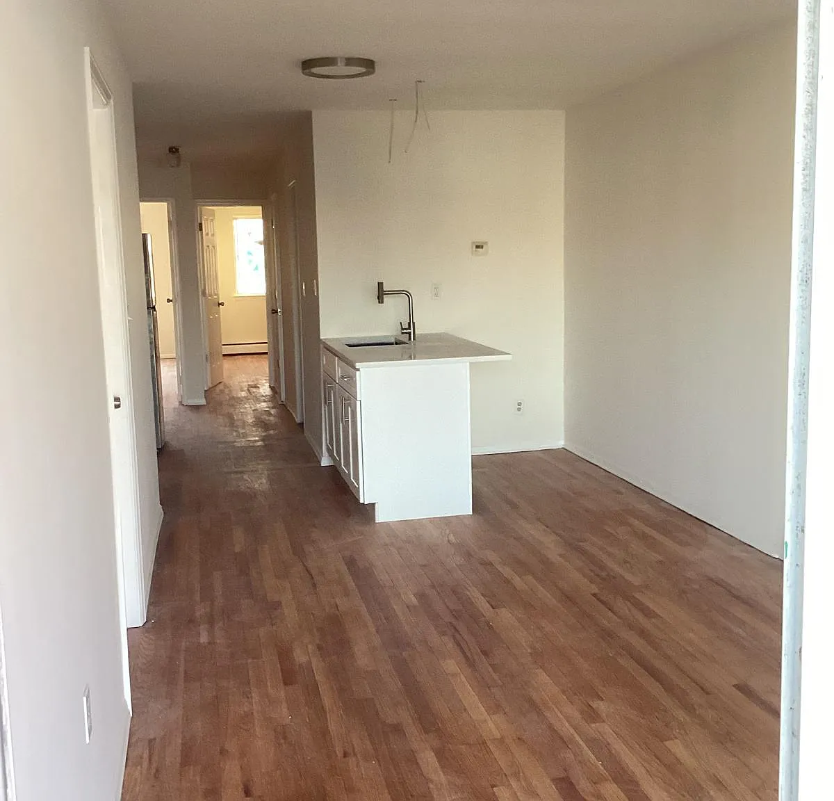4 bed, 1300 sqft, $3,600 — Photo 4