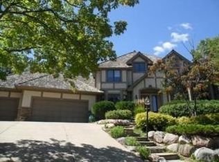 5746 Seven Oaks Ct, Minnetonka, MN 55345