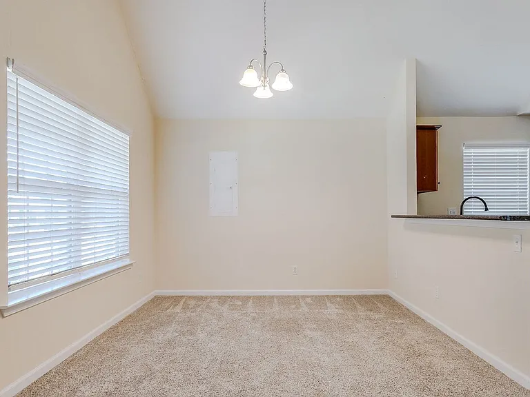 16 Castello Ave — Photo 10