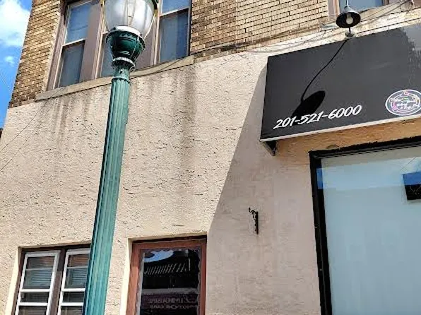240 Stuyvesant Ave #4, Lyndhurst, NJ 07071