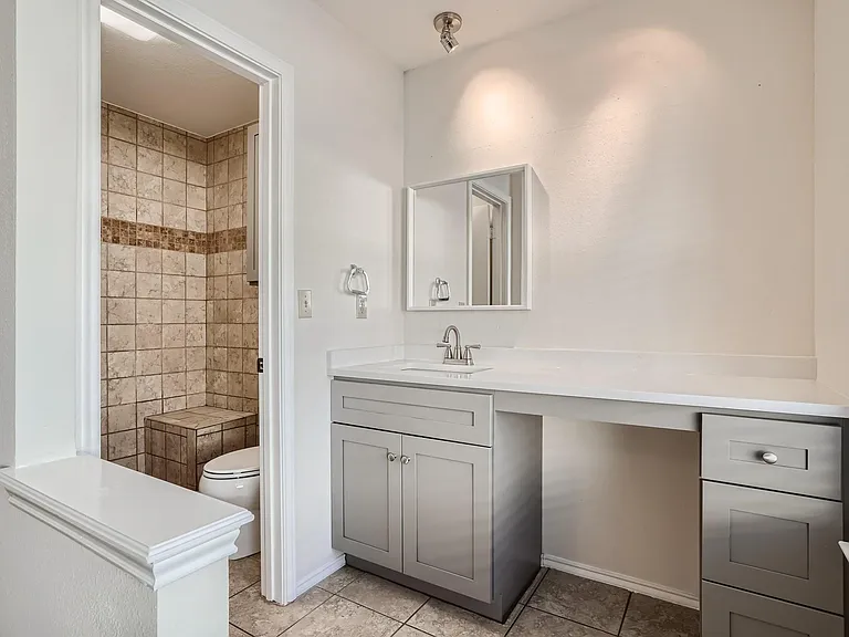 5937 Kevin Kelly Pl — Photo 11
