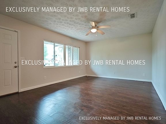 2nd image of 1114 Santiago Dr