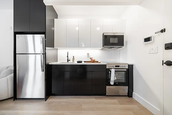 Rented by Leasing Management LLC | media 3