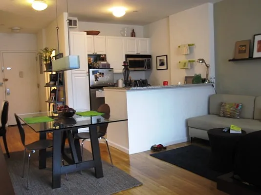 Rented by City Connections Realty | media 21