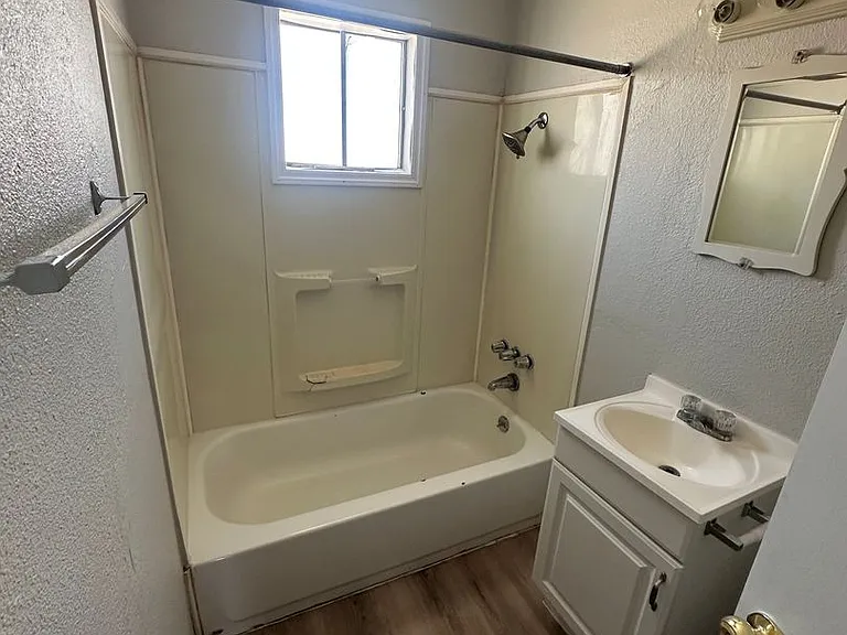 2839 Judson Ave — Photo 6