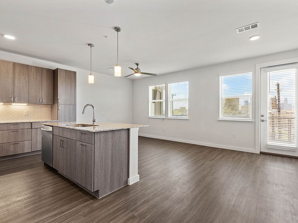 1st image of 1500 N Fitzhugh Ave #1B-1Ba-798Sqft