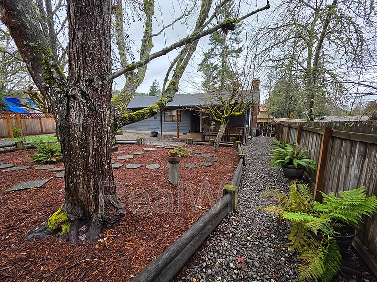 2134 NW Watters St — Photo 24
