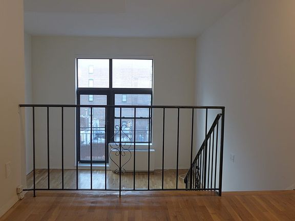 3rd image of 105 Lexington Ave APT 6B