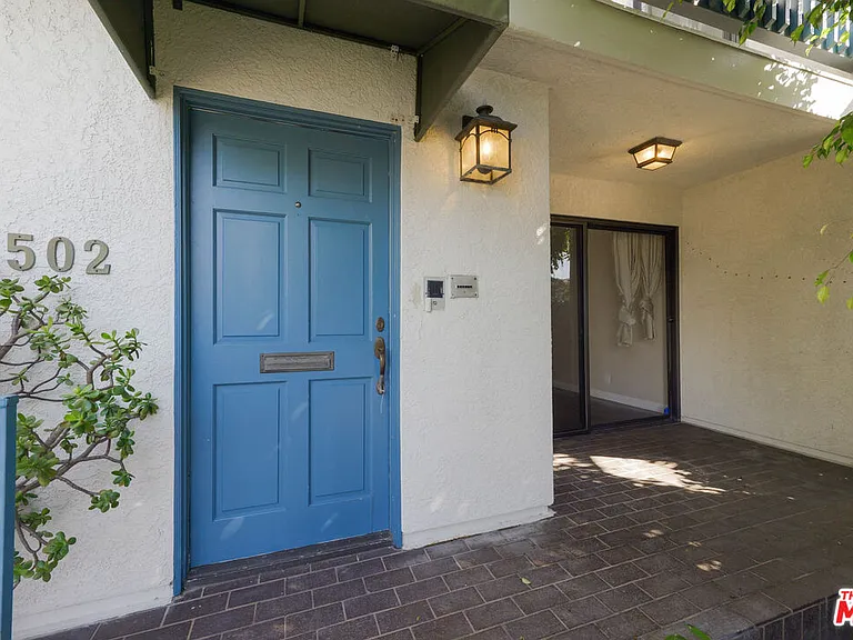 1502 Idaho Ave — Photo 2