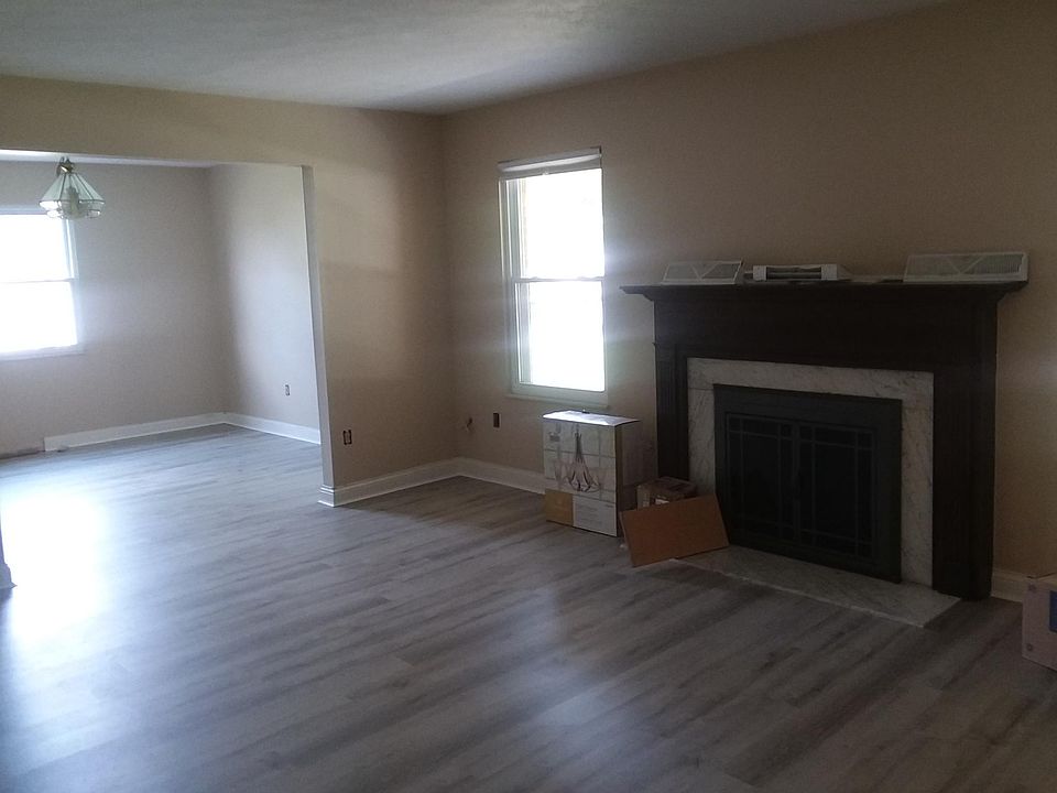 LR/DR view from entry. new wood plank flooring all 1st floor