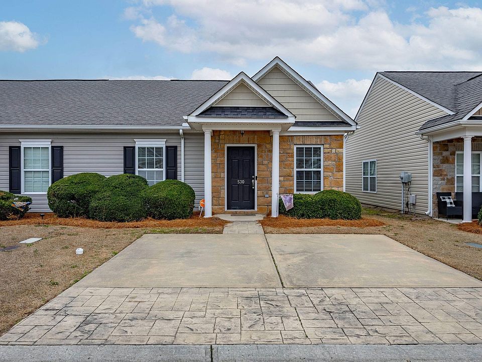 1st image of 530 Dawsons Park Way