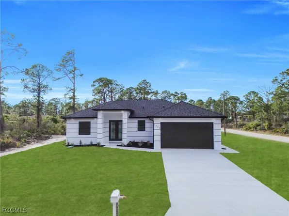 2023 Canton Ave, Alva, FL 33920