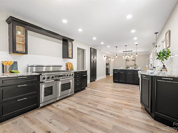 5th image of 4240 Inwood Dr