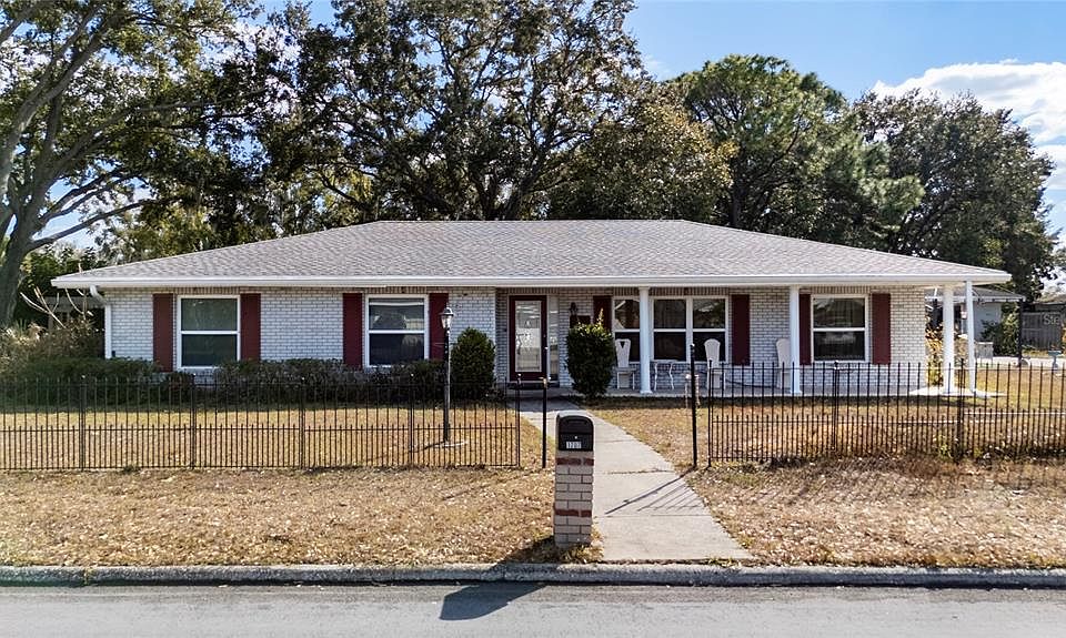 1st image of 1707 Bayou Cir