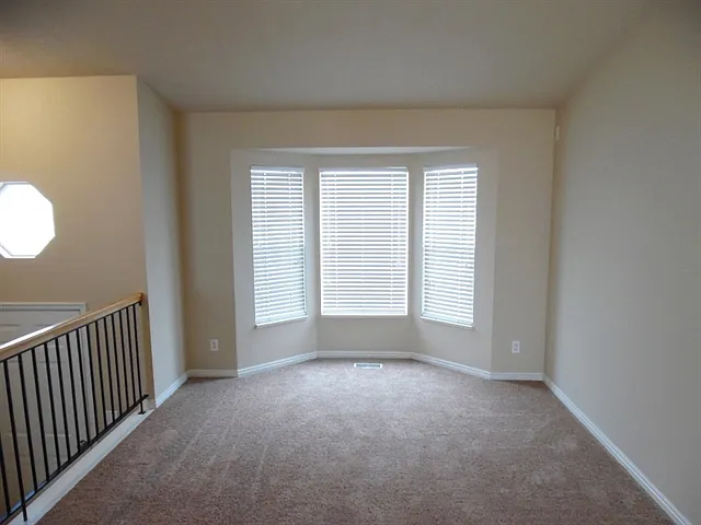5 bed, 2.0 bath, 1740 sqft, $2,740 — Photo 4