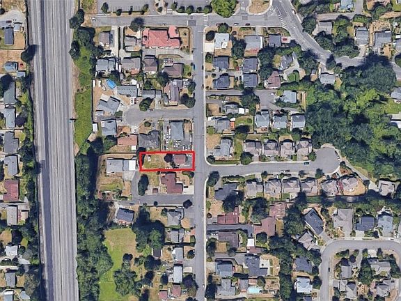 Situated on a large lot, just 2 blocks from freeway access and sought after Kennydale Elementary, this prime investment property will not be available for long. Located up the hill from Gene Coulon Park, the Renton Landing, easy commute to eastside, Downtown Seattle and SeaTac Airport.