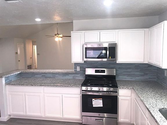 5th image of 1919 Summer Place Dr
