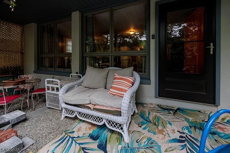 1 bed, 1.0 bath, $1,900 — Photo 2