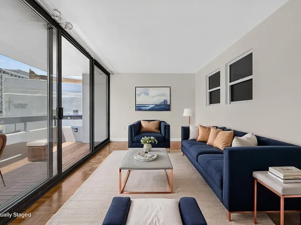566 Commonwealth Ave APT 304, Boston, MA 02215
