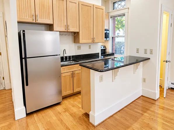 195-197 Commonwealth Ave #3, Boston, MA 02116