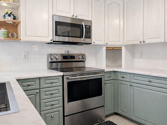 5th image of 11240 Reveille Road