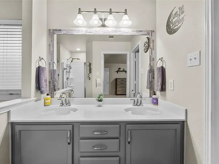 128 Jennings Dr — Photo 15
