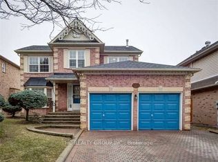 101 Paddock Ln, Markham, ON L3P 7S3