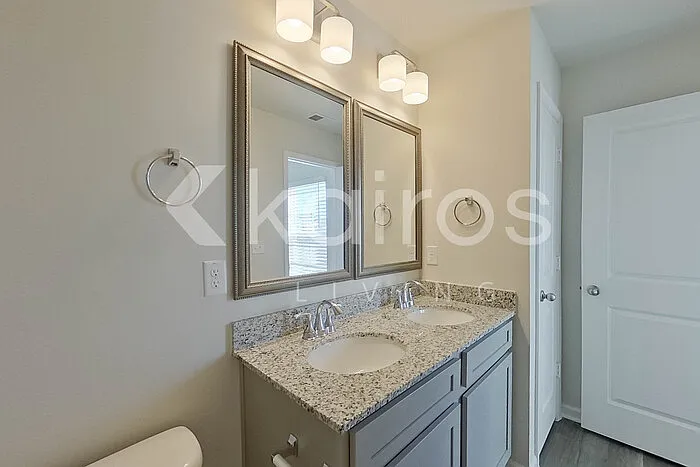 2083 Banyan Cir — Photo 19