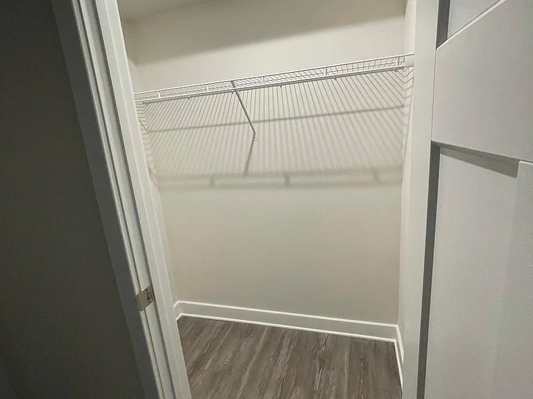 8666 Shady Pines Dr — Photo 12