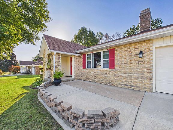 4th image of 500 Spring Park Dr