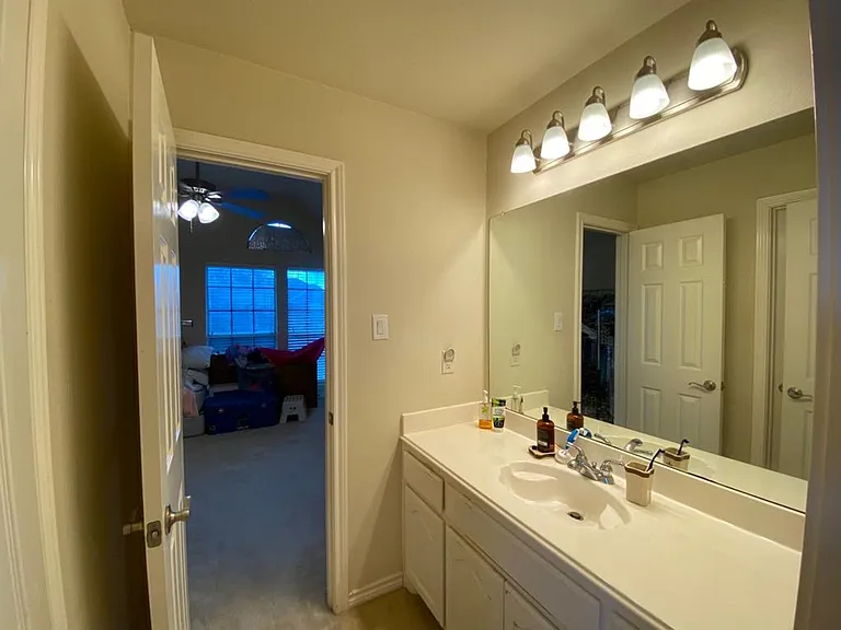 1012 Levant Ln — Photo 18