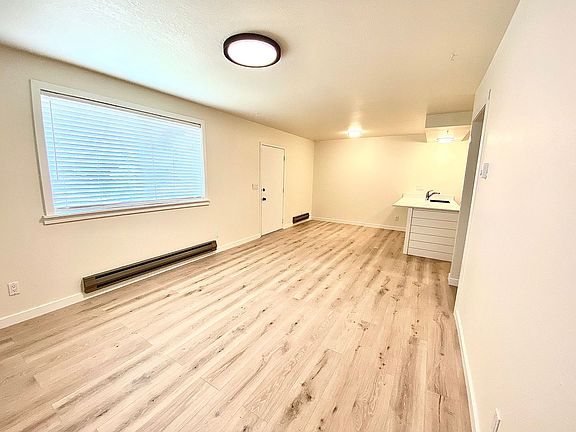 2nd image of 1488-1494 Sunrise Manor Way #2SUNR1490