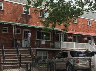 258 Throgs Neck Blvd, Bronx, NY 10465