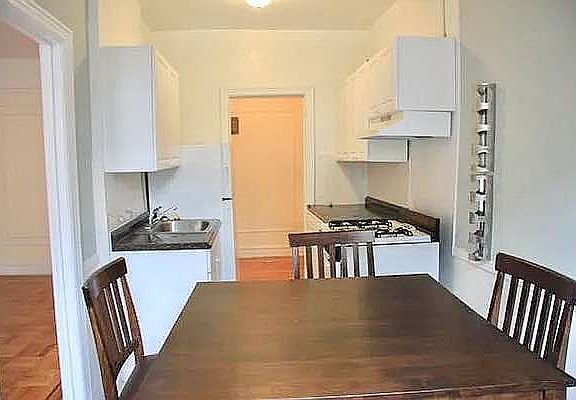 3rd image of 350 Empire Blvd APT 5F